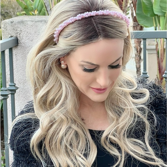 Light Pink Pearl Bead Two Double Strand Layered Twist Pattern Classic Headband - Picture 2 of 8